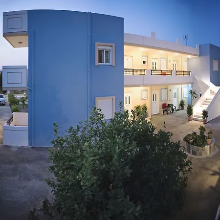 涅斐勒公寓酒店